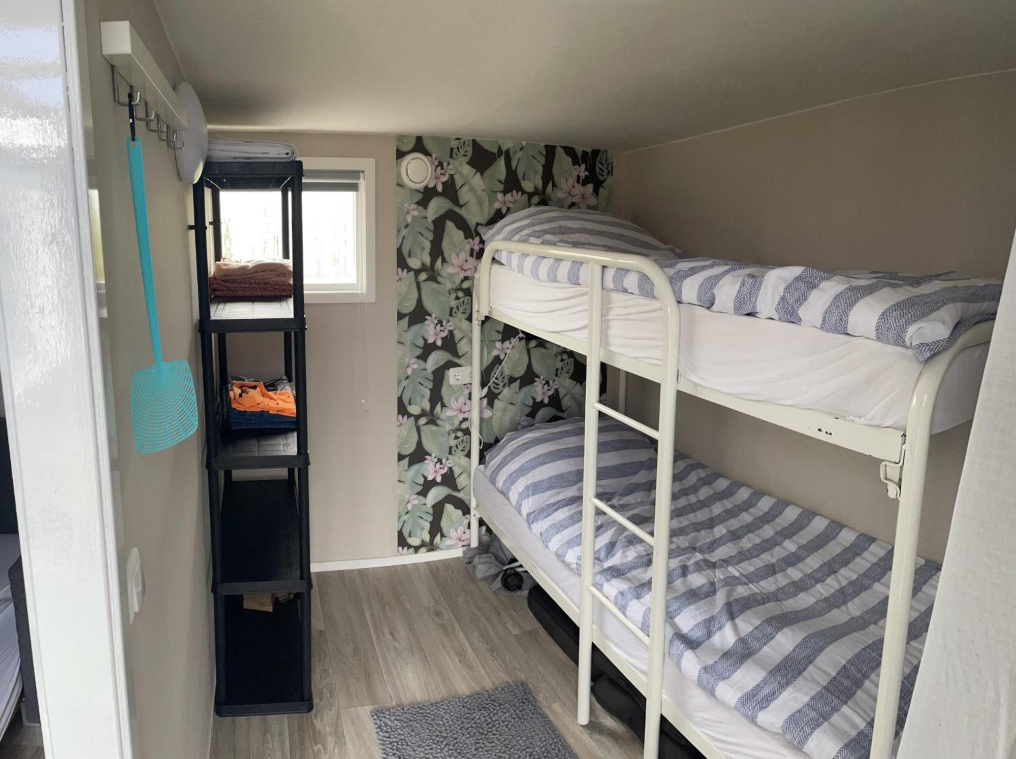 Luxe Chalet Friesland I14 - 5 Pers Westergeest Buitenkant foto